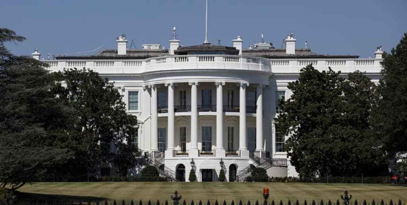 Renunció el Secretario de Prensa de la Casa Blanca acusado de amenazar a un periodista