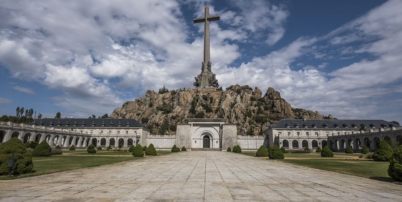 El gobierno español exhumará los restos del dictador Francisco Franco