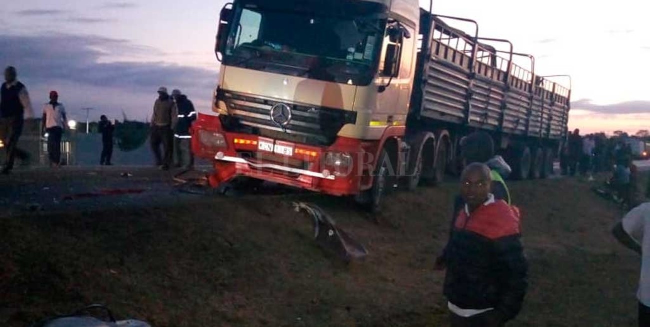 14 personas mueren en Kenia tras un accidente automovilístico