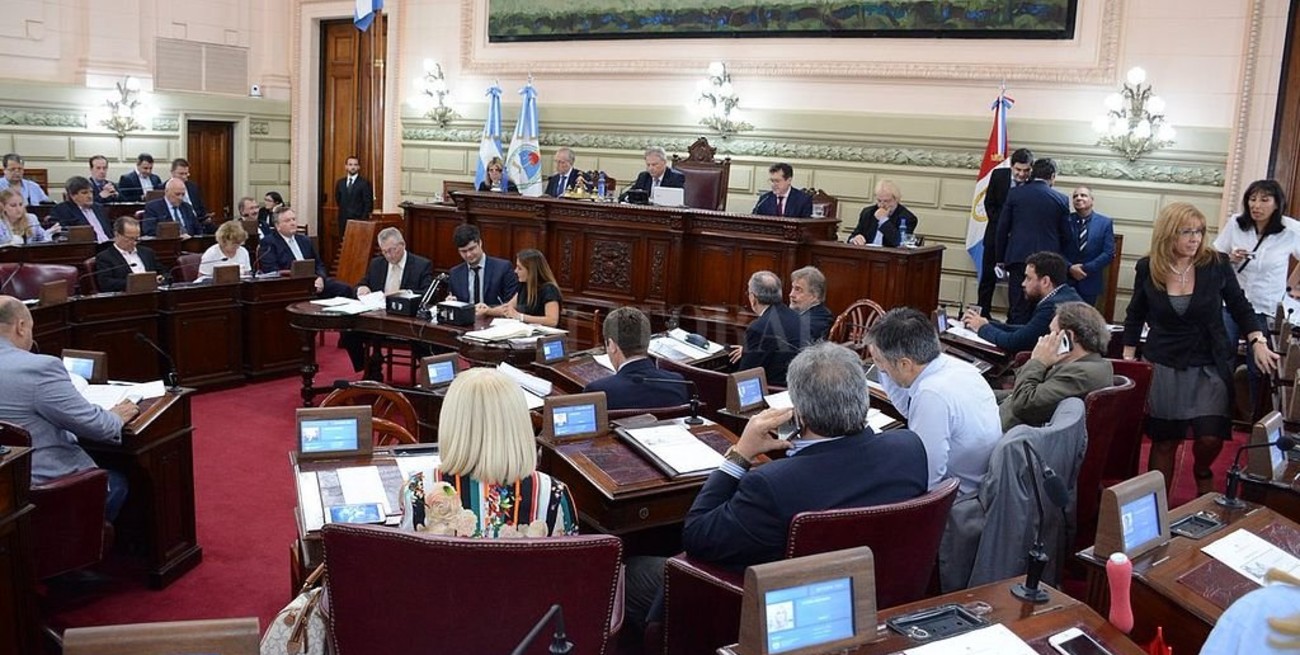 Aprueban 25 pliegos para el Poder Judicial
