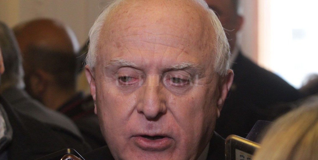 Lifschitz: "En cuatro años de gobierno no hemos aumentado la planta"