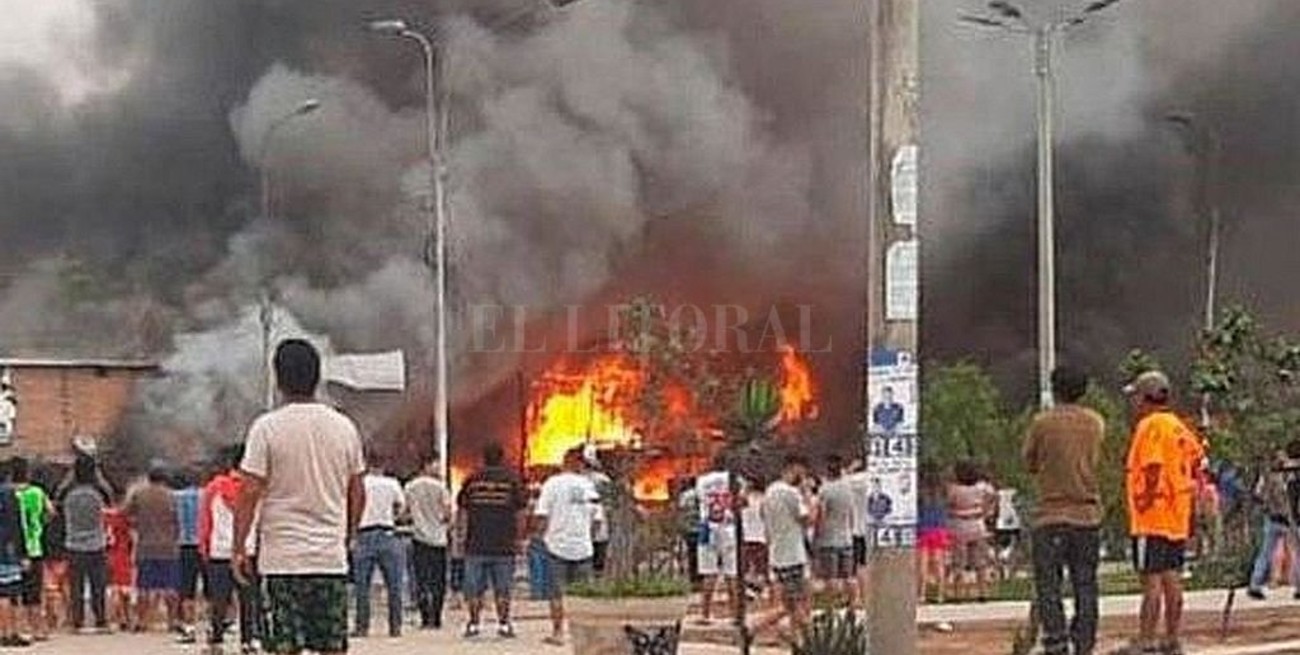 Al menos dos muertos y 48 heridos por explosión de camión cisterna de gas 