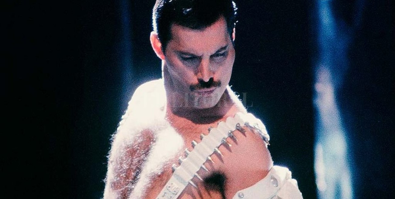 Freddie Mercury aún envía regalos navideños, a 28 años de su muerte
