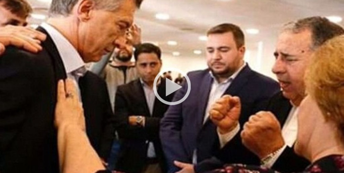 Video: Macri fue bendecido por un pastor evangélico