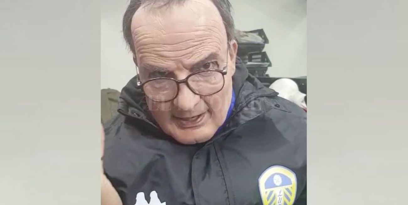 Martín Bossi en la piel de Marcelo Bielsa