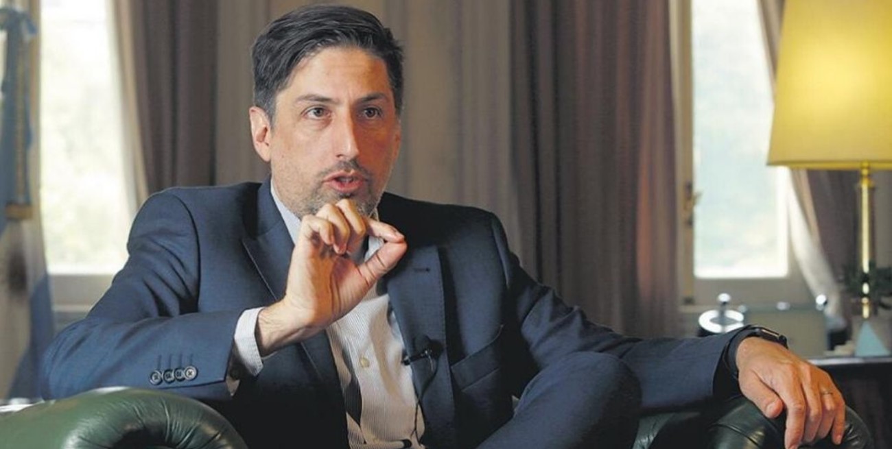 Trotta desestimó la posibilidad de suspender las clases y pidió "responsabilidad" y "solidaridad"