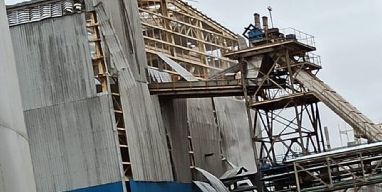 Puerto General San Martín: explotó un galpón en la Terminal 6
