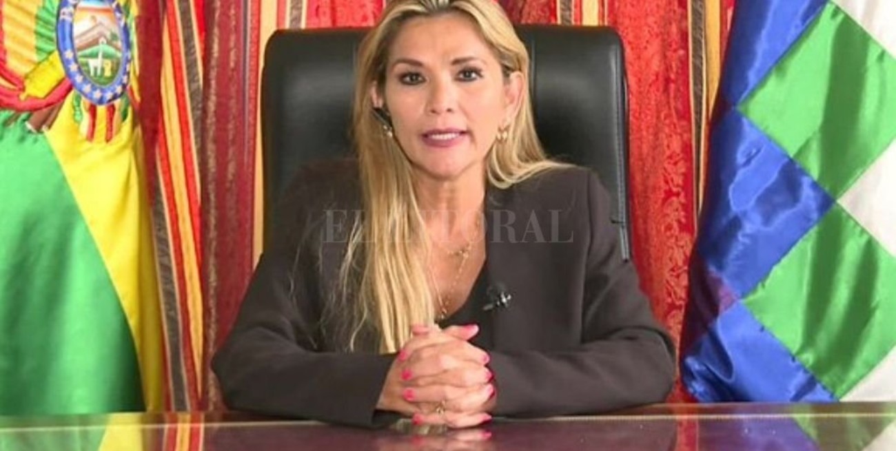 Áñez quiere debate obligatorio entre los candidatos  