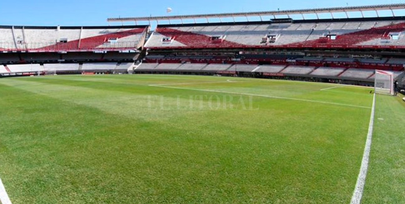 River y Huracán jugarán sus partidos de local a puertas cerradas