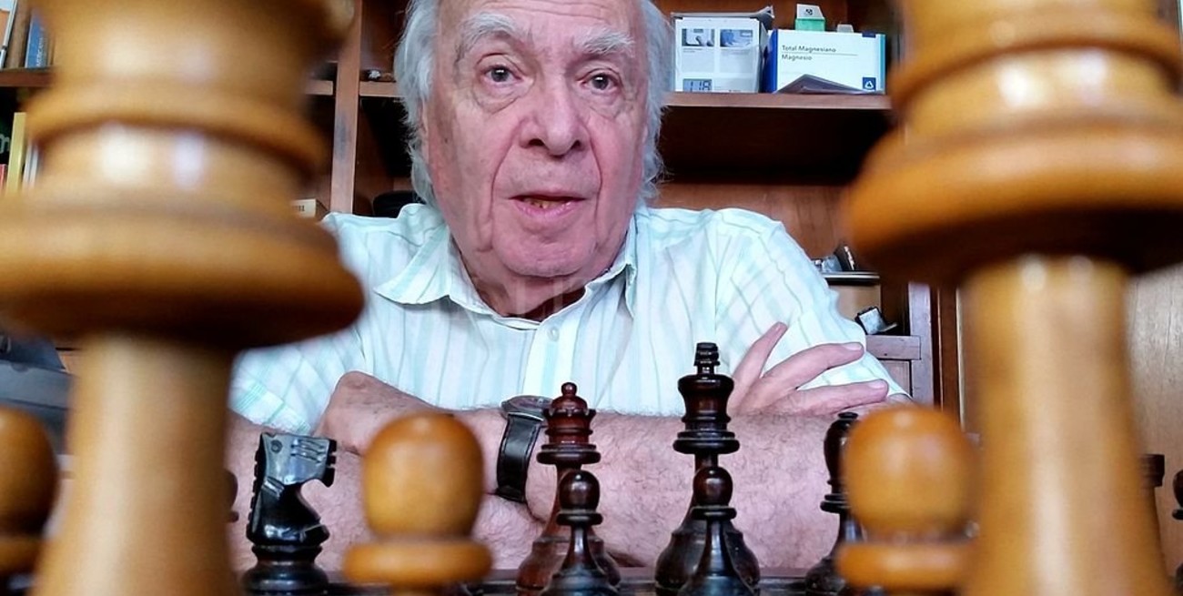Panno, el primer campeón mundial juvenil, luego analista de Korchnoi