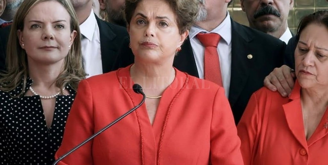 Dilma Rousseff se prepara para ingresar en el Senado brasileño
