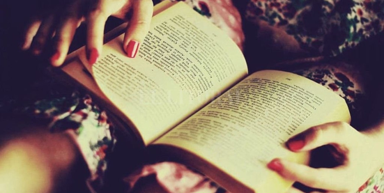 "Los escritores hemos tenido la obligación de mantenernos activos"