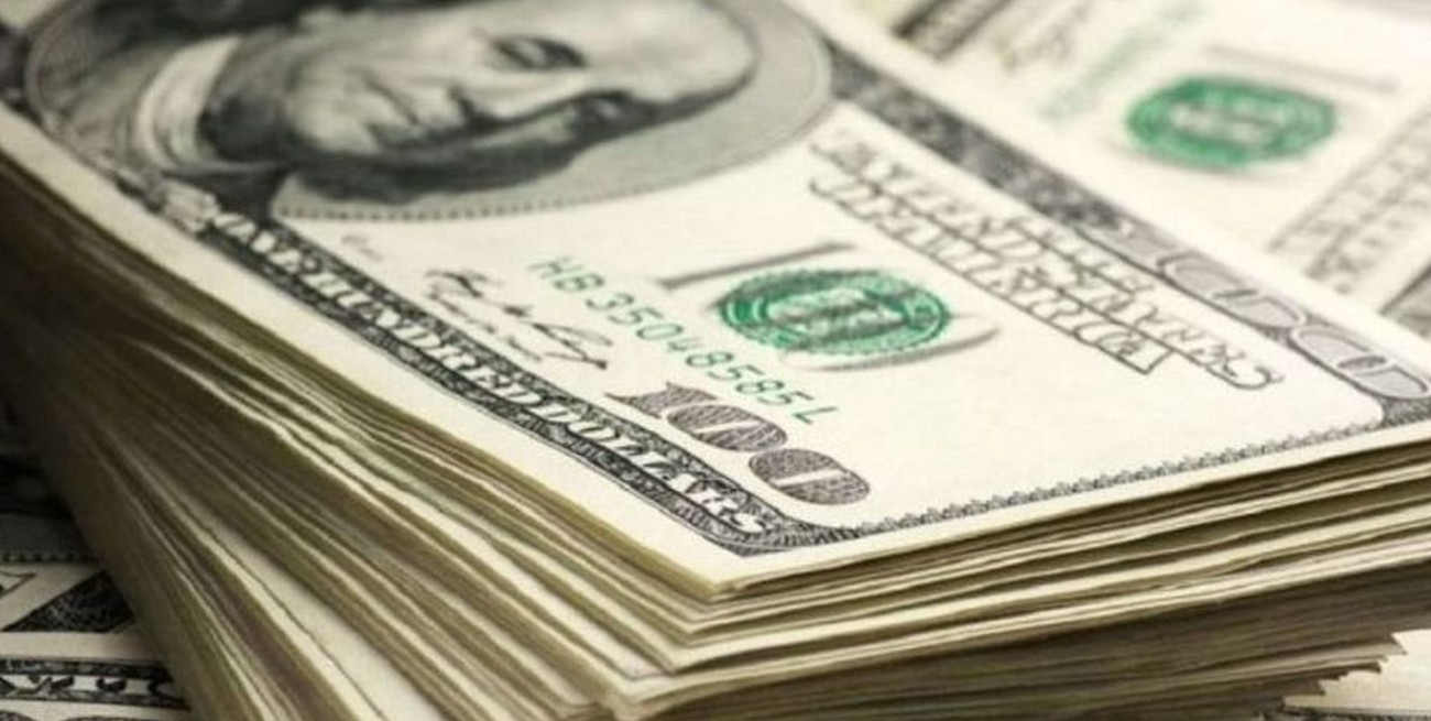 El dólar se mantuvo estable