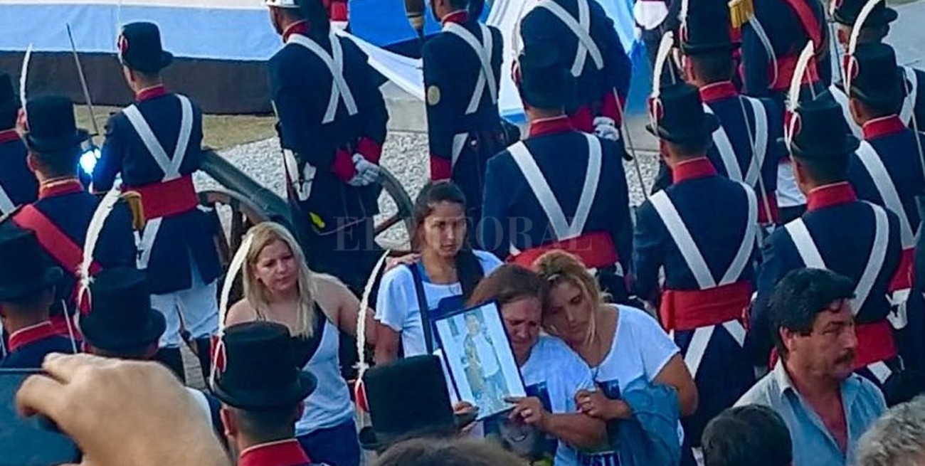 Alberto Fernández dialogó con los padres de Carlos Orellano