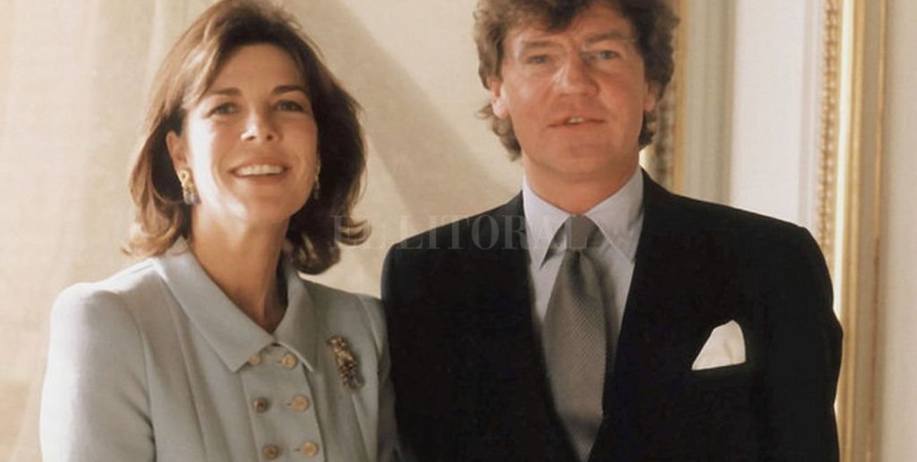 Internaron al marido de Carolina de Mónaco en un hospital psiquiátrico