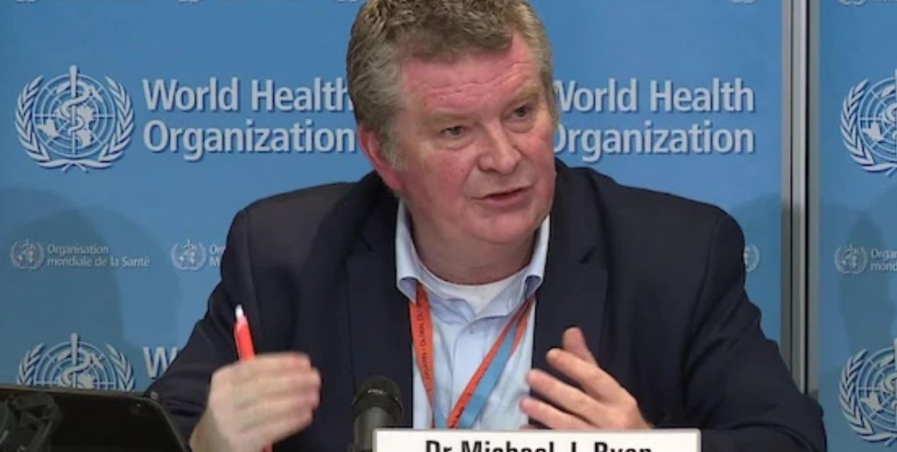 La OMS advirtió que el coronavirus "no se volvió menos patógeno"