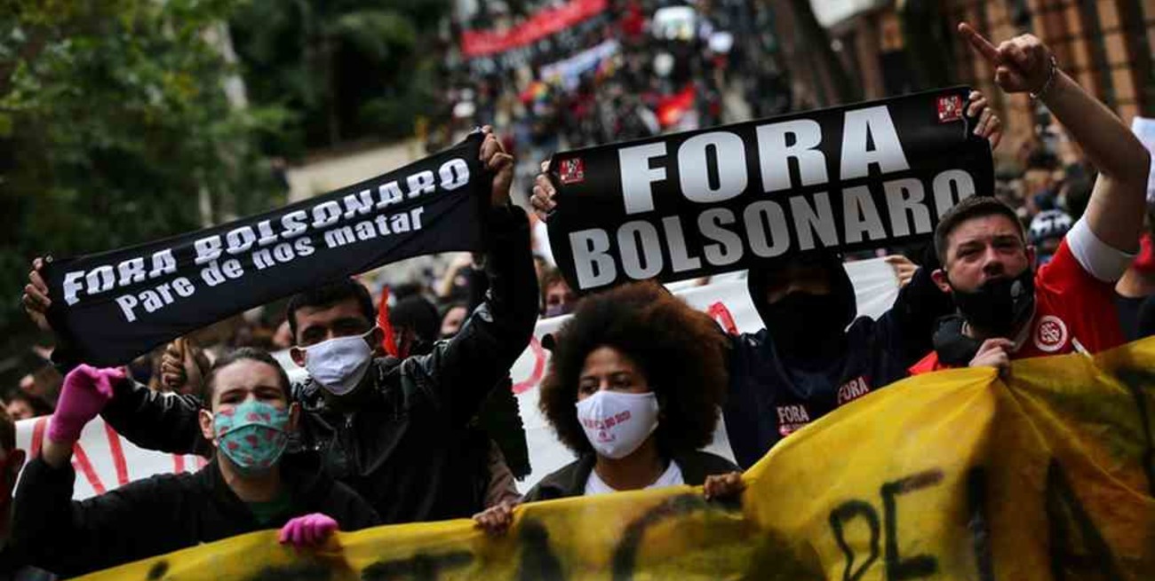 Multitudinarias marchas en Brasil por la gestión de Bolsonaro