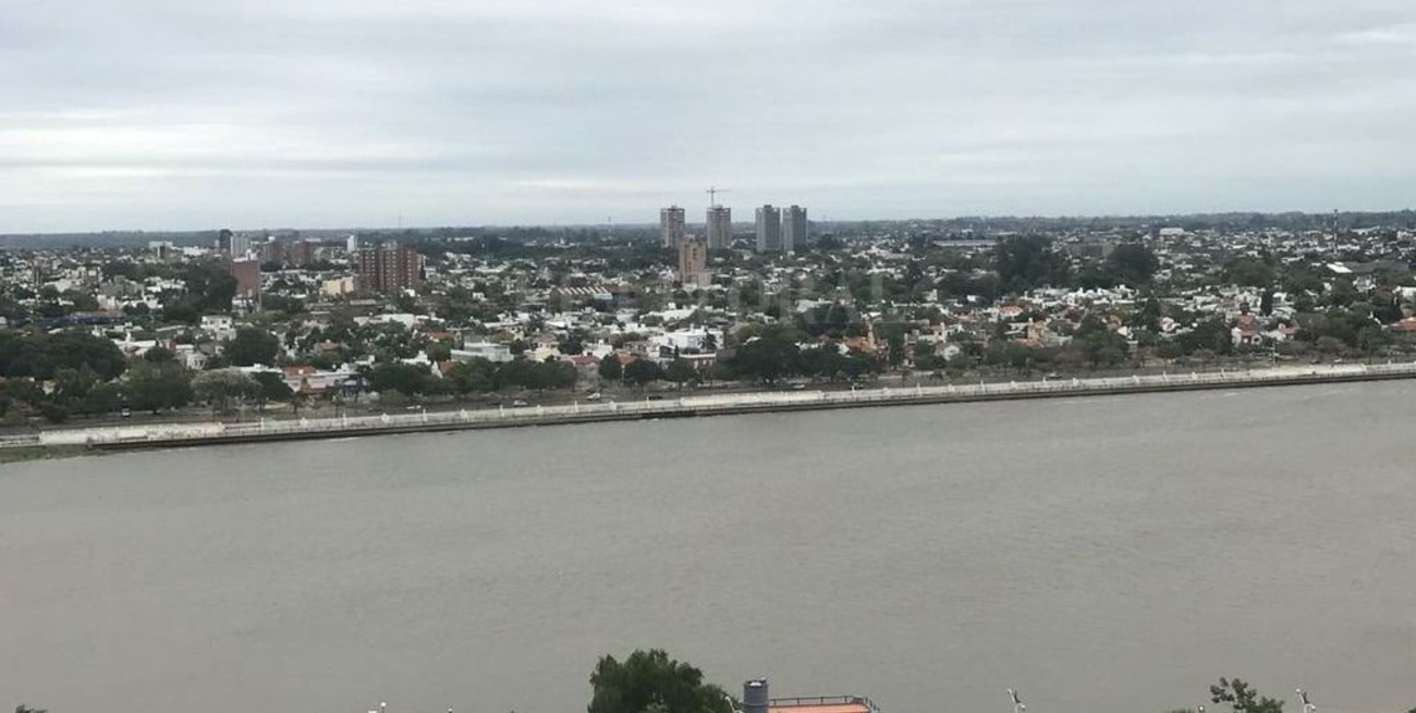 Lunes caluroso y con probables lluvias durante la noche