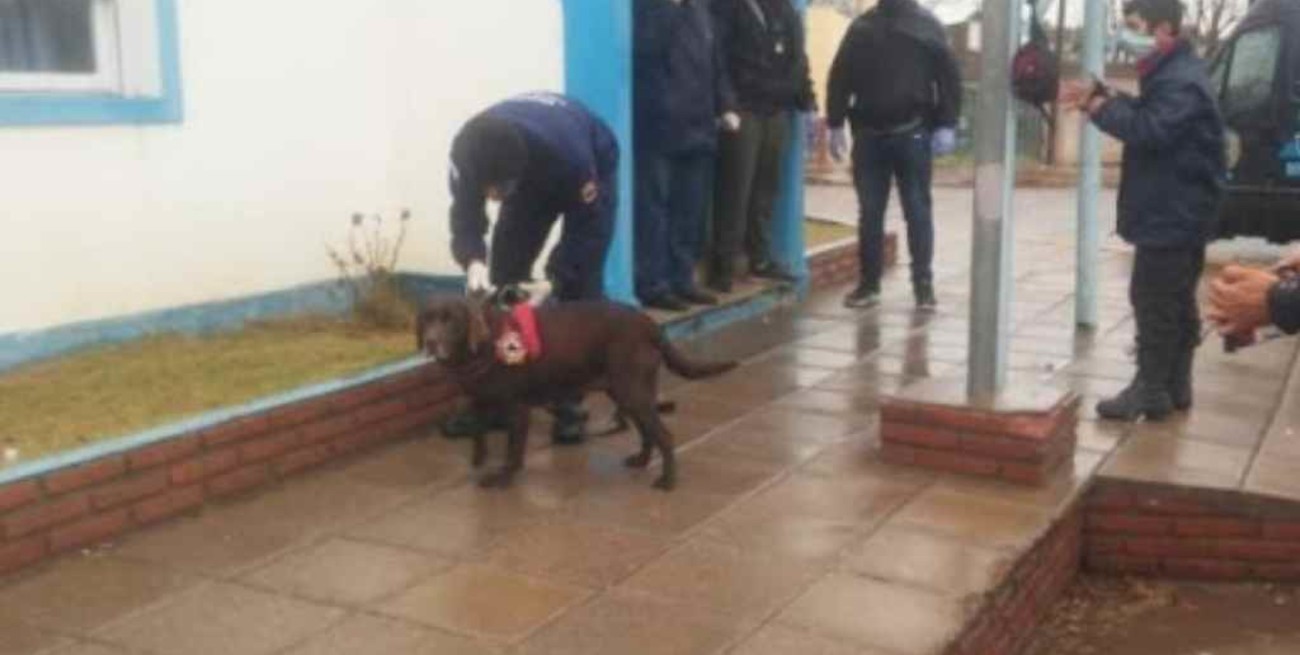 Inspeccionan con perros una subcomisaría en busca de rastros de Facundo Astudillo Castro