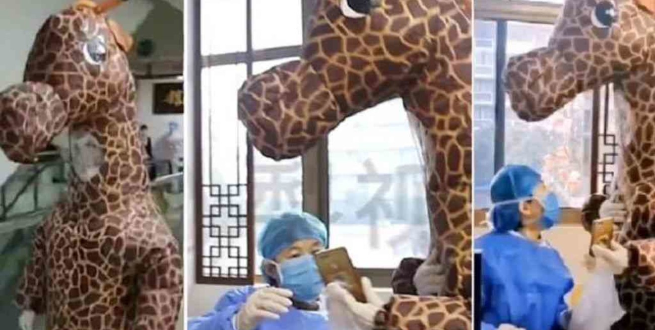 Los chinos improvisan métodos caseros para combatir al coronavirus