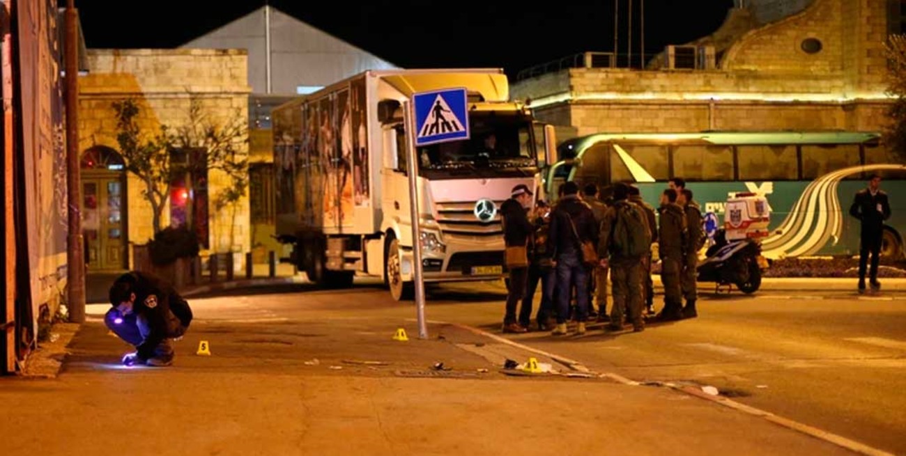 Atropello masivo en Jerusalén deja al menos 12 soldados israelíes heridos
