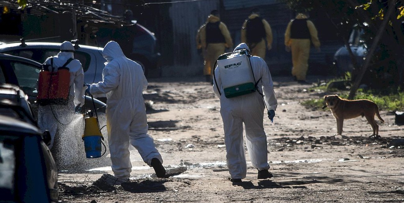 Fuerte operativo sanitario releva casos de coronavirus en Villa Azul: hay 145 positivos