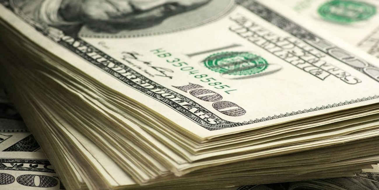 En otra rueda con bajo volumen de negocios el dólar cerró a $ 62,97