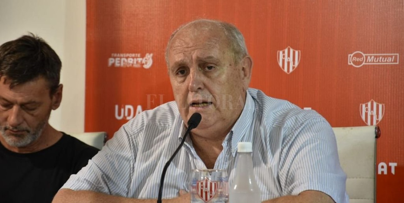 Spahn atacó a la oposición y a la prensa: dijo que no hará más aportes