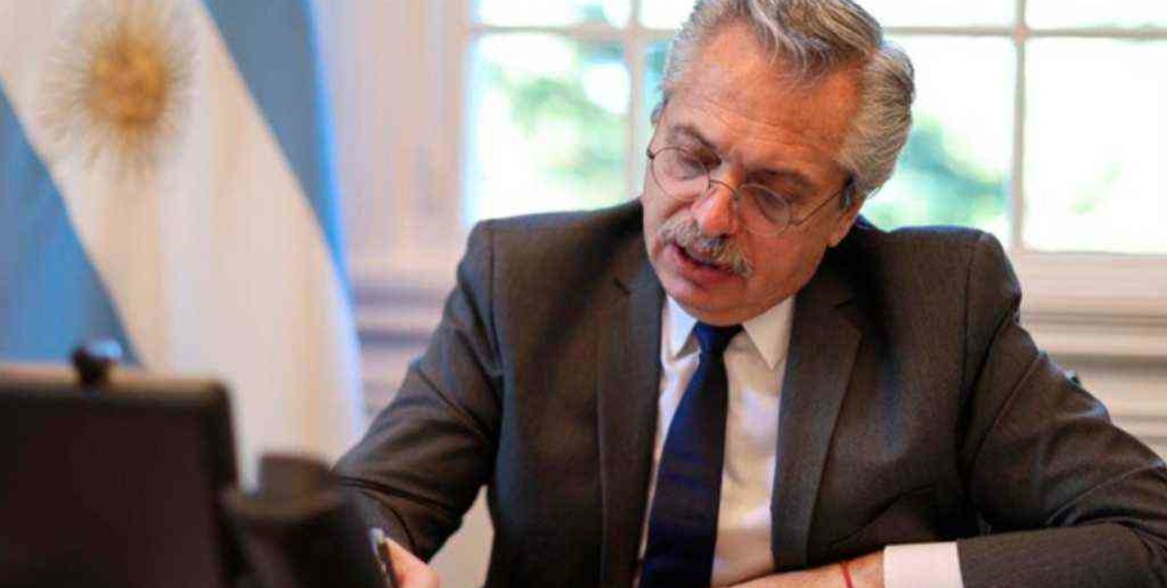 Designan a Leonardo Costantino como embajador en Francia