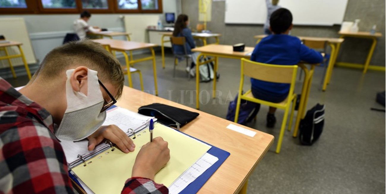 Francia y República Checa regresaron a las clases