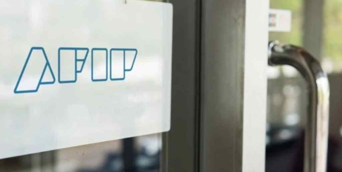 Dólar: AFIP habilitó una web para avanzar con la devolución del 35%
