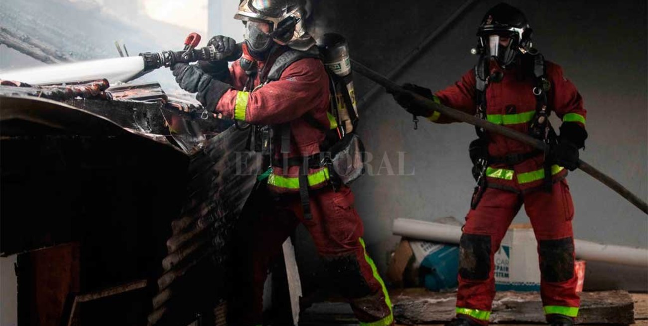 Francia envía equipos de bomberos a Bolivia para luchar contra incendios