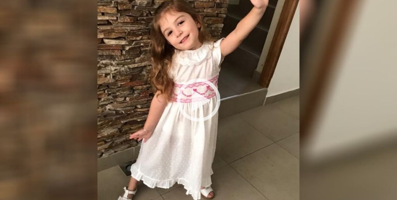 La niña santafesina que conmueve con su "canción del coronavirus"