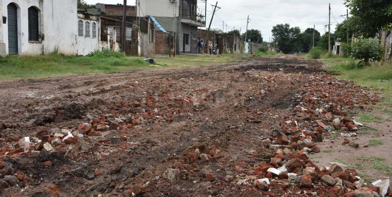 Desagüe Espora: la obra no se terminó y los vecinos padecen las consecuencias