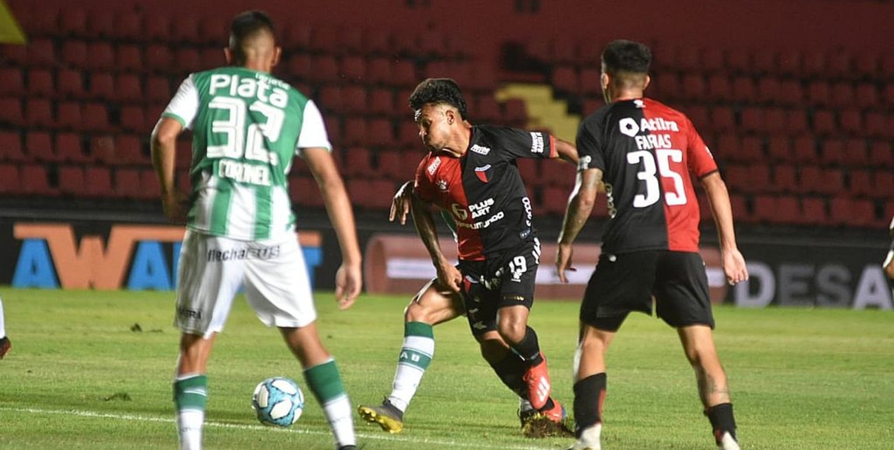 Colón cae ante Banfield en Santa Fe