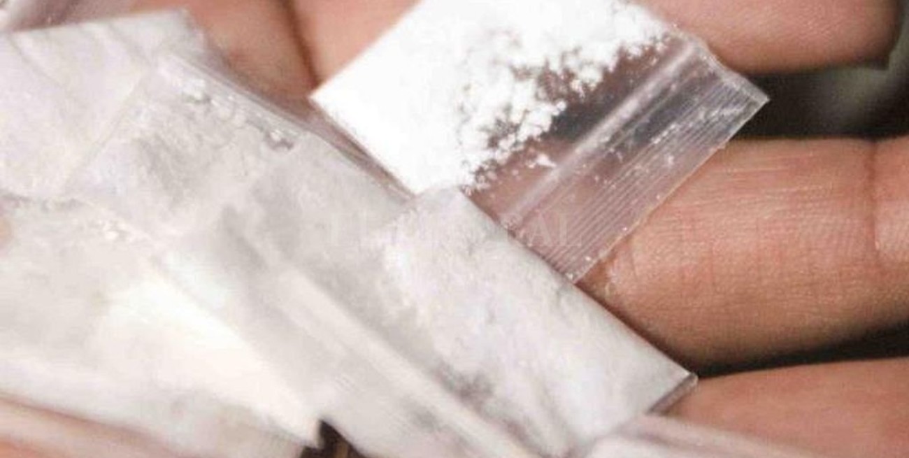 Detuvieron a una policía y a su pareja cuando trasladaban droga