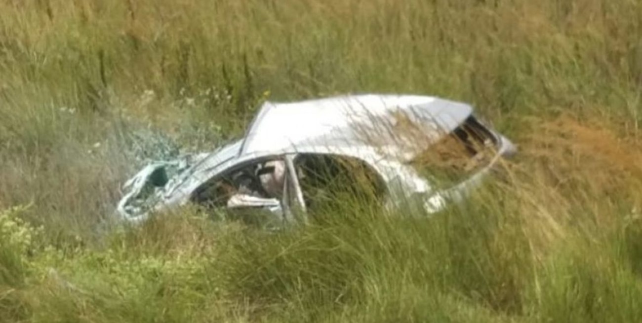 Volcó en la Ruta Nacional 12 tras quedarse dormido
