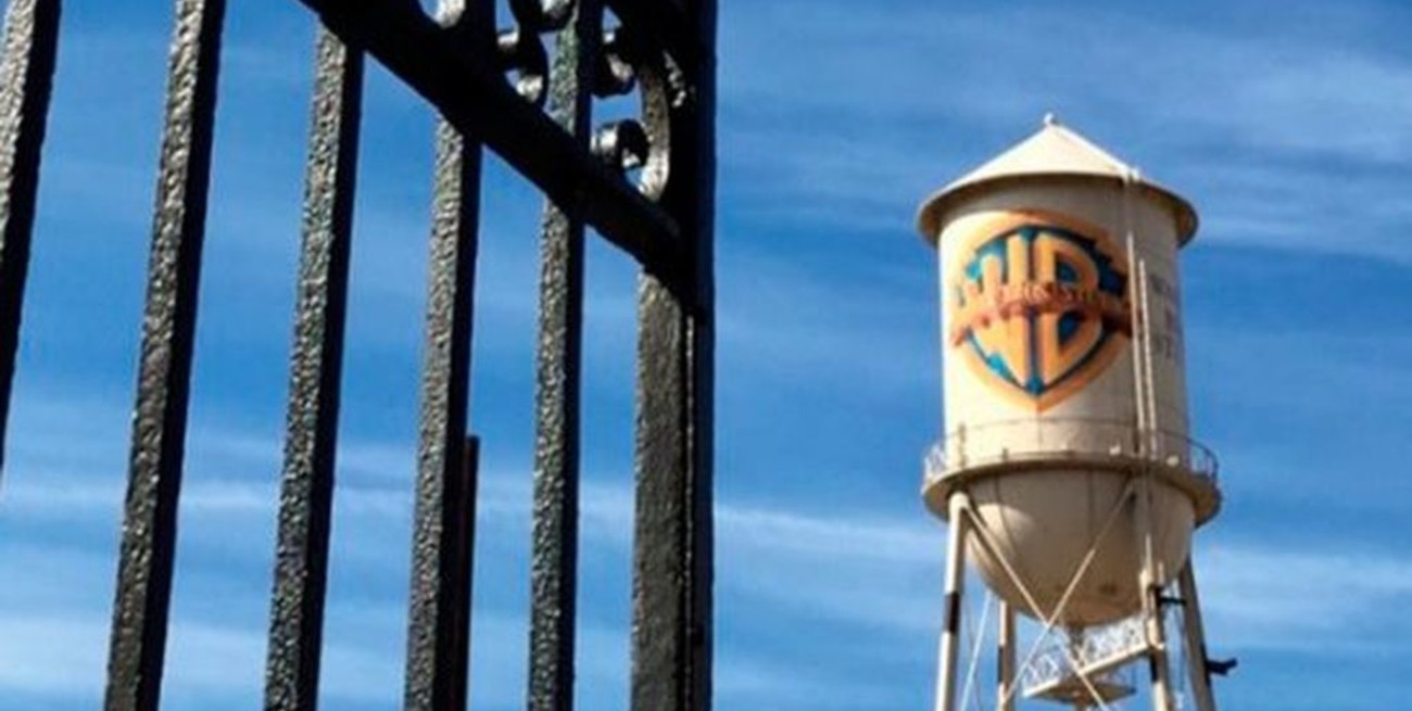 Warner Bros revoluciona el negocio de los cines con la transmisión "el mismo día"