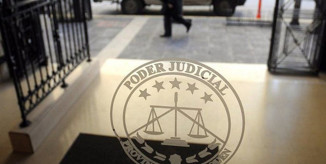 Coronavirus: evalúan abrir un jury contra el juez que violó los protocolos en un supermercado de Neuquén