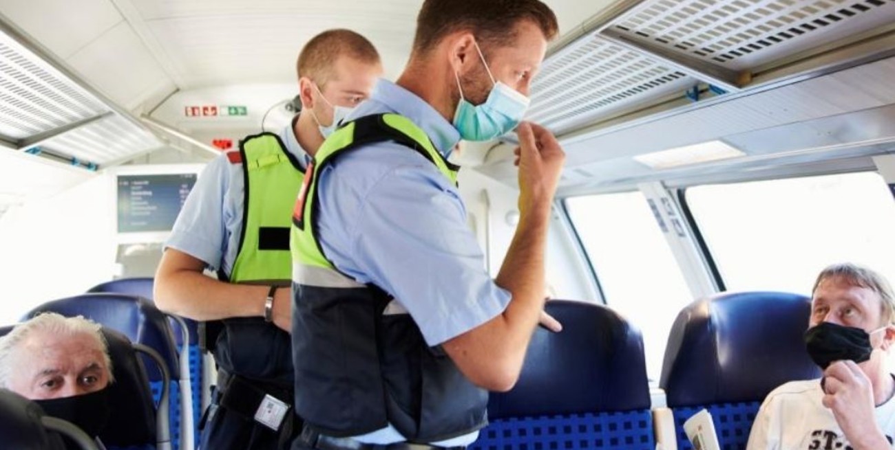 EEUU impuso el uso obligatorio de barbijos en el transporte público