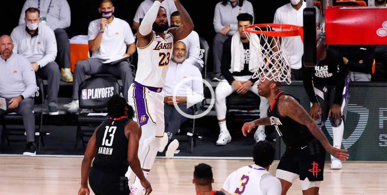 Lakers definió en el último cuarto y pasó al frente ante Houston