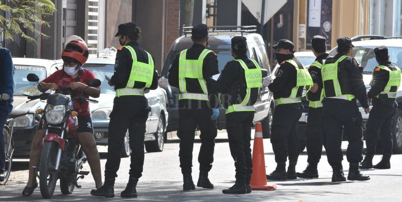 El Gobierno promulgó una ley que exime de Ganancias al personal de salud y fuerzas de seguridad