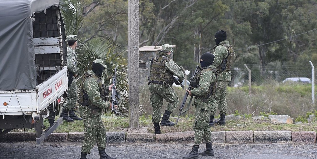 Detuvieron a tres sospechosos por el triple crimen de marinos en Uruguay