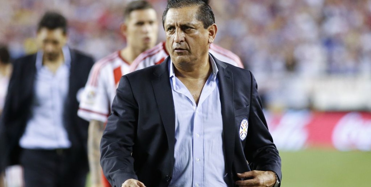 Ramón Díaz es nuevo entrenador de Libertad de Paraguay