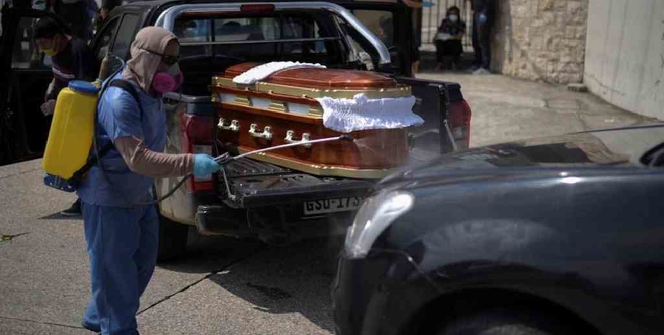 Ecuador sobresale en toda América Latina por el impacto de la pandemia