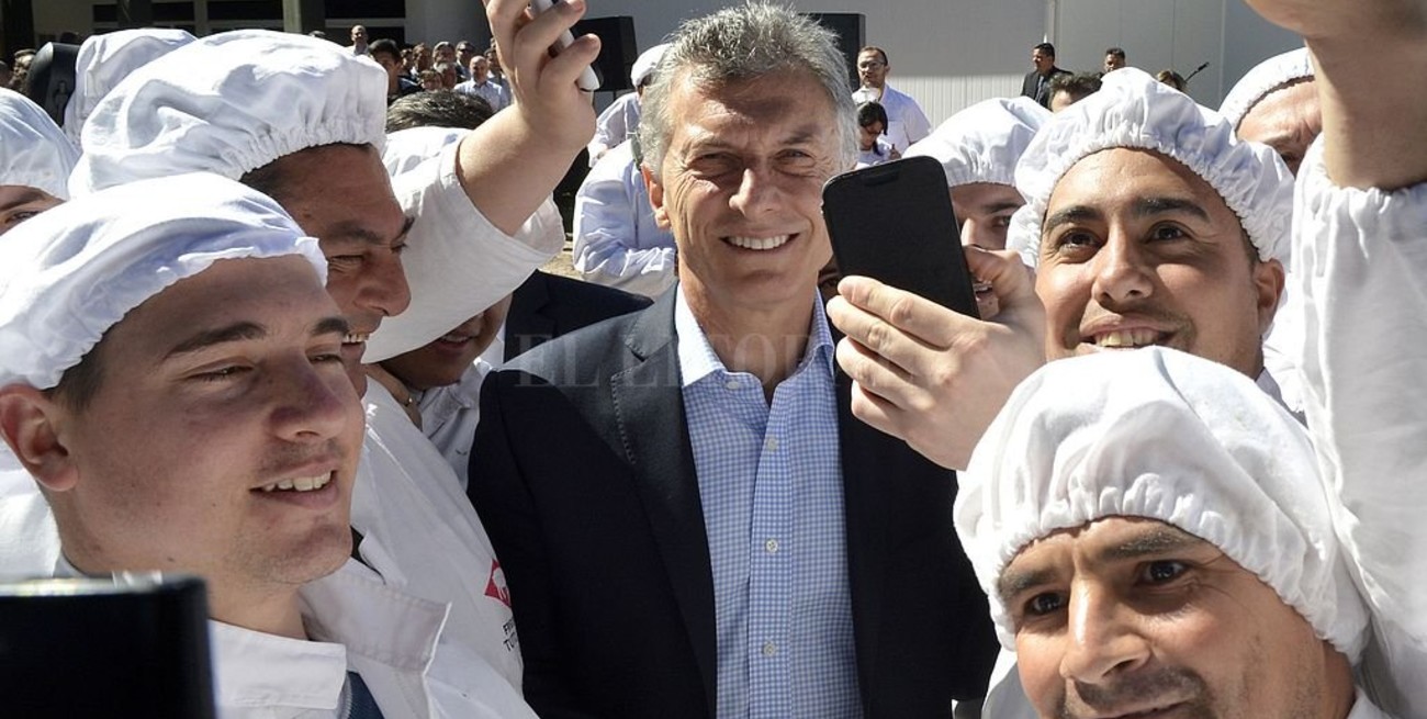 La CGT y la CTAA rechazaron el decreto de reducción de pago de indemnizaciones laborales