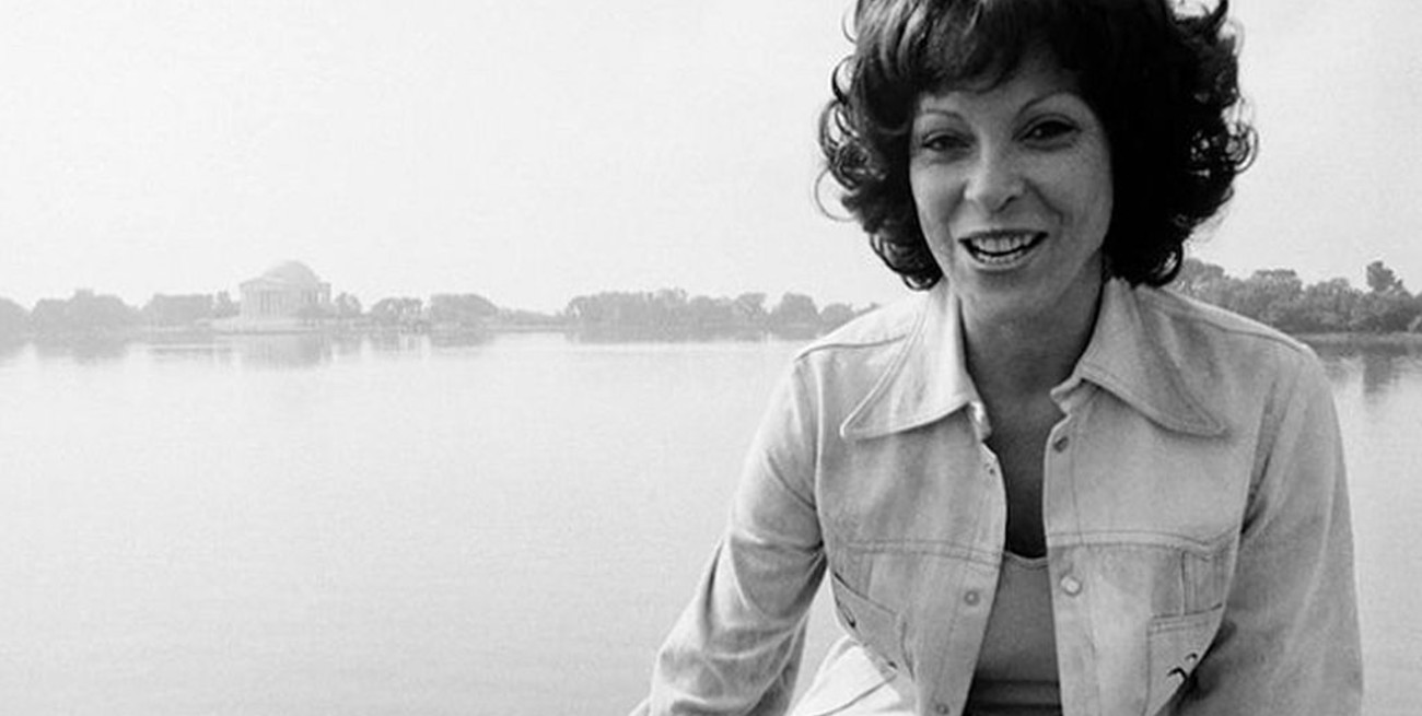 Murió Fanne Foxe, "La bomba argentina"