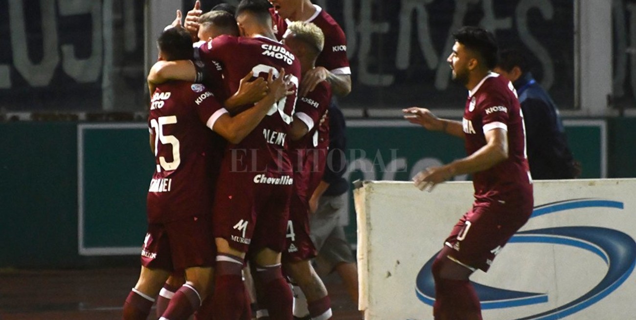 Lanús venció a Talleres y quedó como escolta del torneo