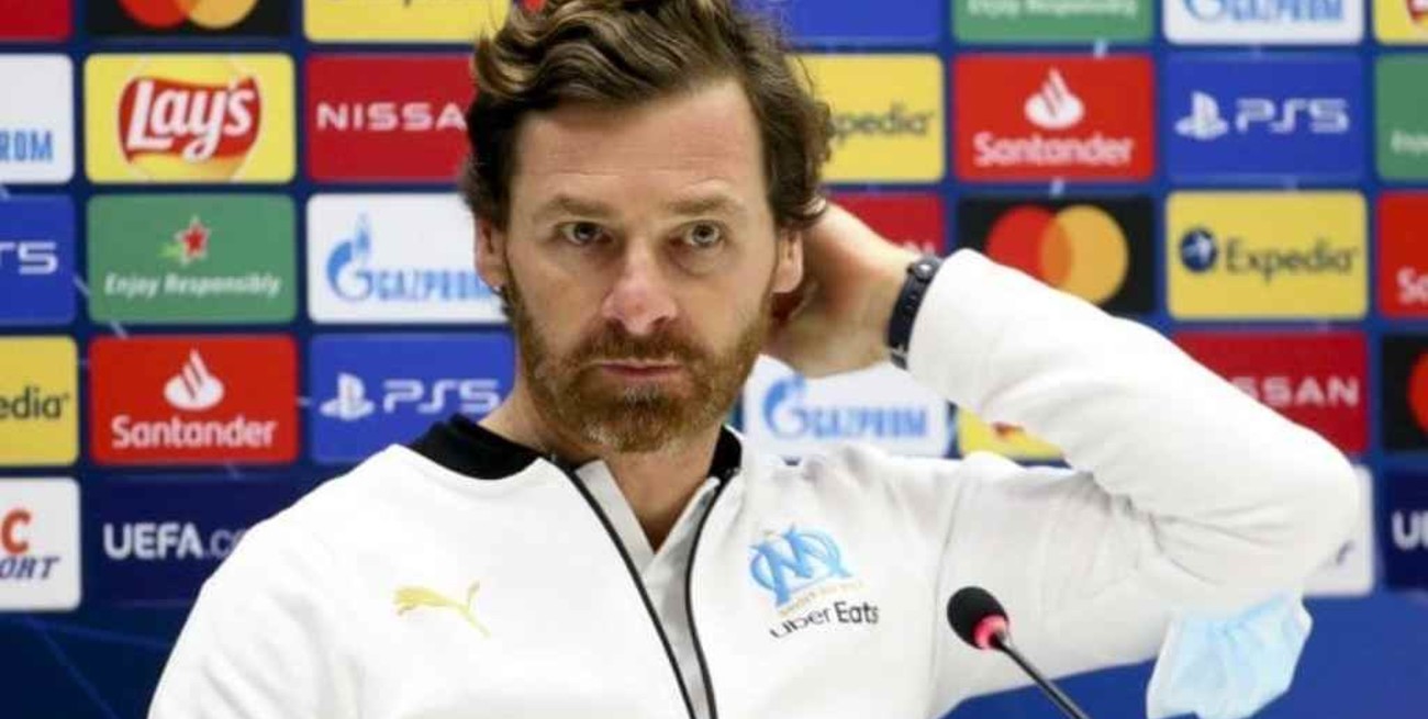 Un técnico portugués pidió a la FIFA retirar "el dorsal número 10 de todos los equipos" en honor a Diego Maradona 