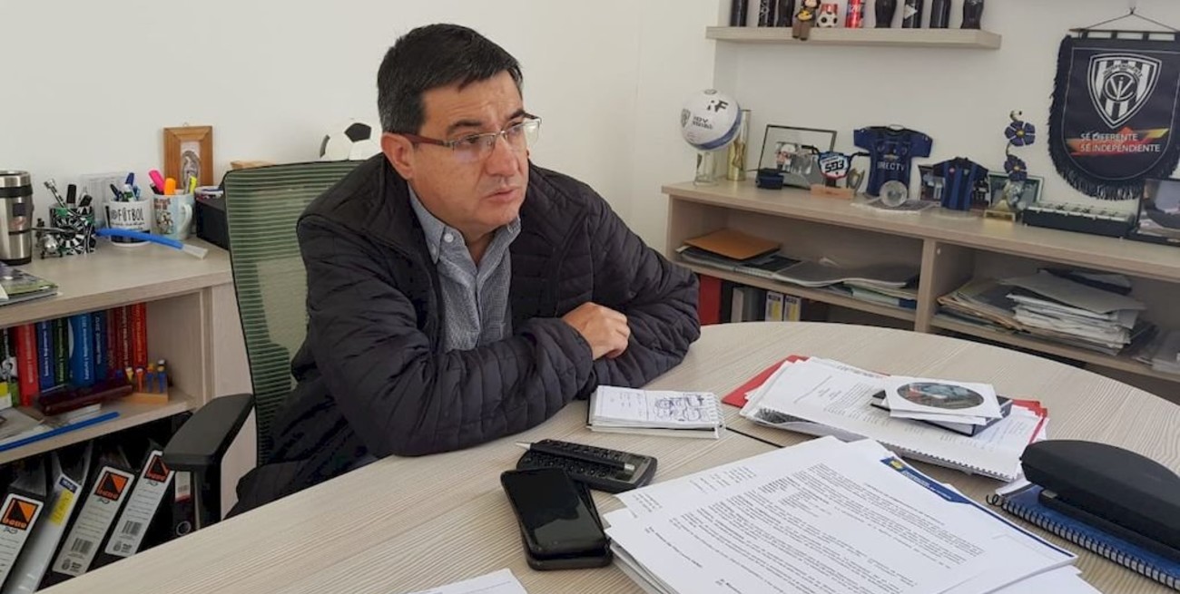 "¿A qué fueron los dirigentes de Colón a Asunción del Paraguay?"